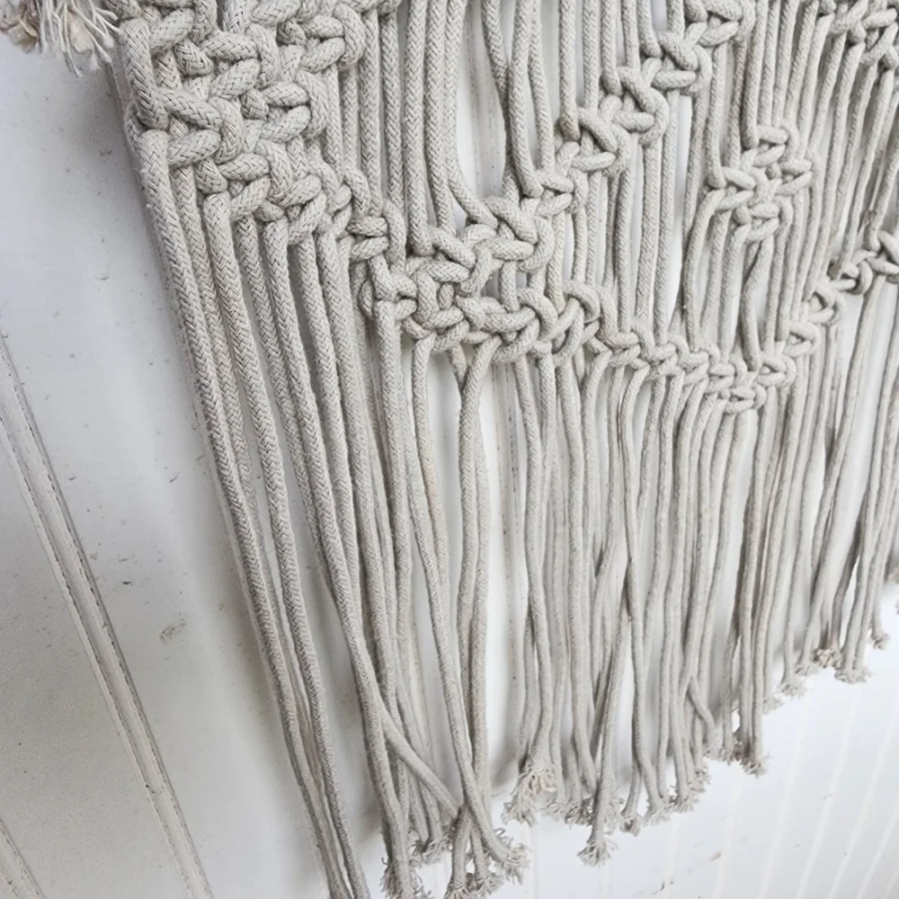 NWT Macrame Wall Hanging Boho Decor Wood Dowel Rod Knots 70's Hippie 17